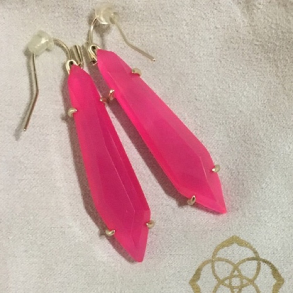 Kendra Scott grey drop earrings in pink